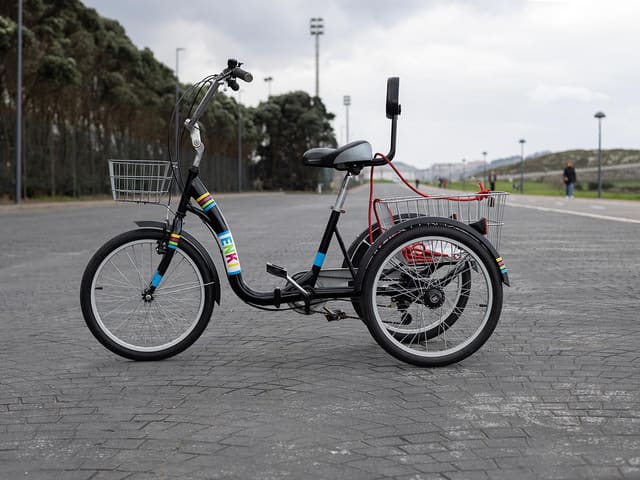 Material deportivo adaptado de Enki, imaxe 18.